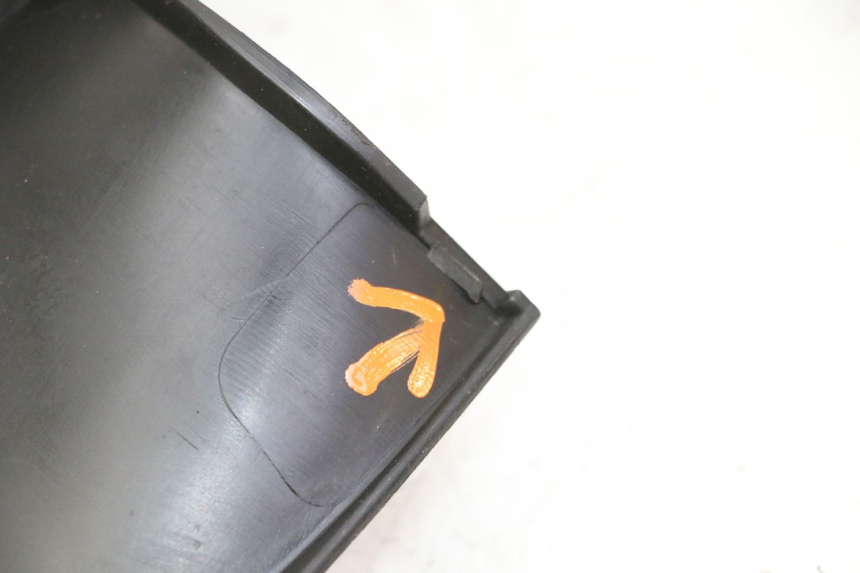 photo de OBUDOWA LICZNIKA PIAGGIO MP3 500 (2011 - 2015) - Zbliżenie techniczne