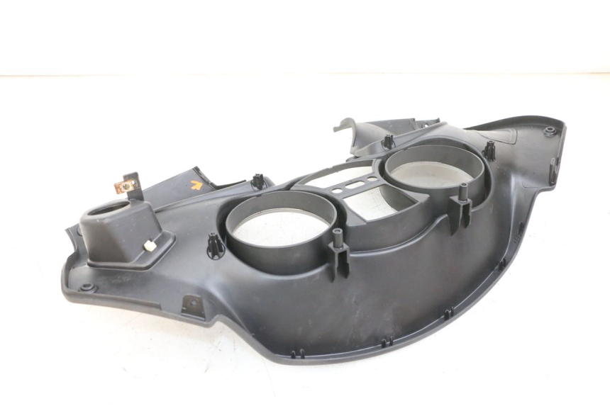 photo de OBUDOWA LICZNIKA PIAGGIO MP3 125 (2006 - 2014) - Stan powierzchni