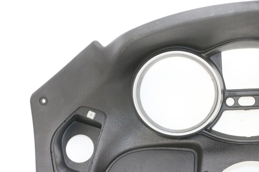 photo de OBUDOWA LICZNIKA PIAGGIO MP3 RL 250 (2006 - 2010) - Zbliżenie komponentów