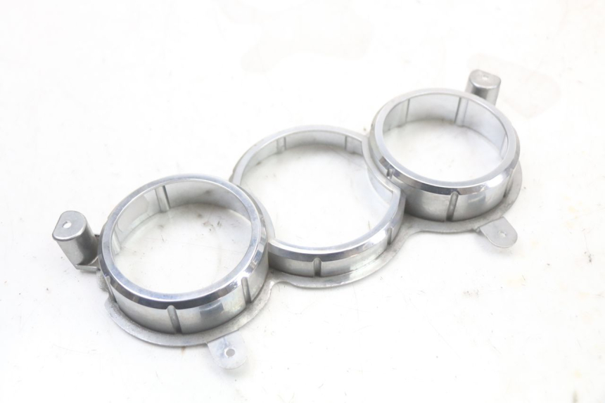 photo de OBUDOWA LICZNIKA PEUGEOT SATELIS 125 (2010 - 2012) - Zoom stanu zużycia