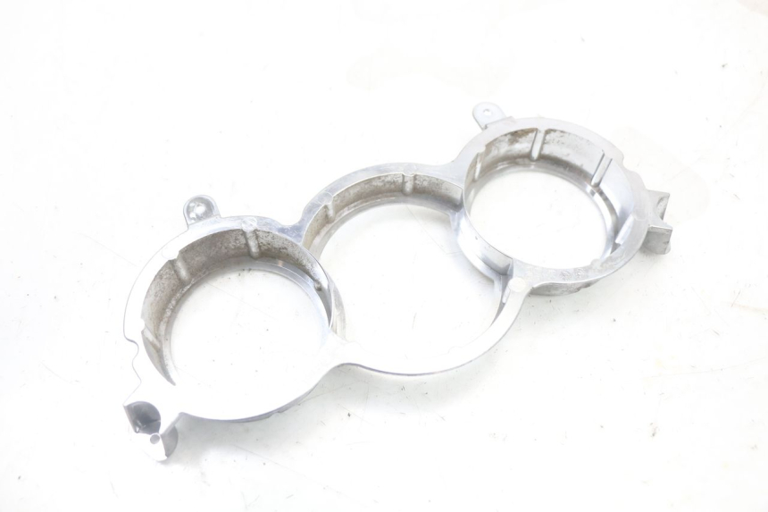 photo de OBUDOWA LICZNIKA PEUGEOT SATELIS 125 (2010 - 2012) - Inny kąt widzenia