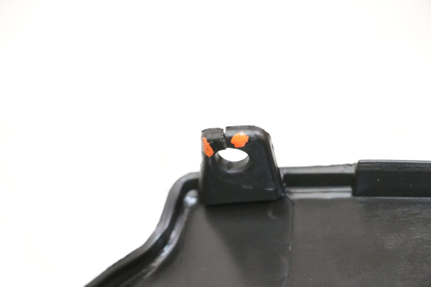 photo de OBUDOWA LICZNIKA PIAGGIO MP3 LT 400 (2007 - 2012) - Szczegół części