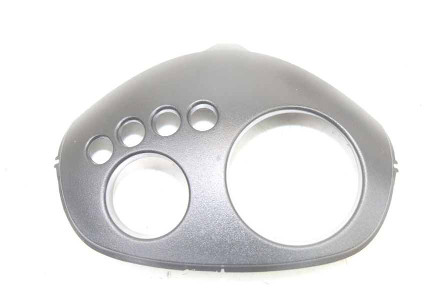 photo de OBUDOWA LICZNIKA PIAGGIO ZIP 4T 50 (2018 - 2020) - Widok główny