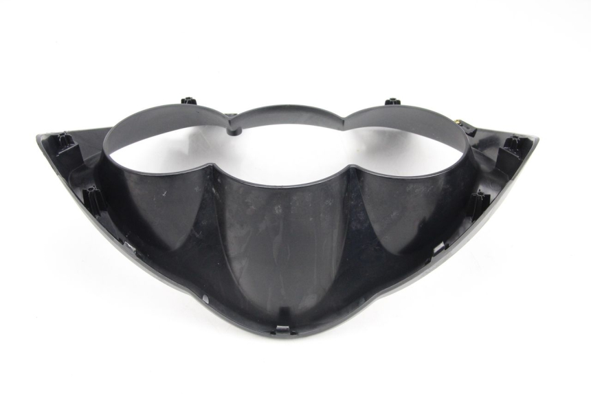 photo de OBUDOWA LICZNIKA PEUGEOT SATELIS 125 (2013 - 2018) - Zbliżenie techniczne