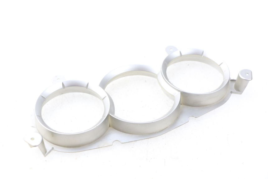 photo de OBUDOWA LICZNIKA PEUGEOT SATELIS 125 (2013 - 2018) - Zoom stanu zużycia