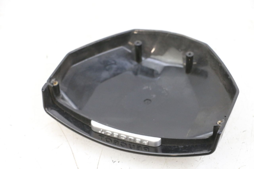 photo de OBUDOWA LICZNIKA PEUGEOT SPEEDFIGHT 4 4T EFI 50 (2021 - 2025) - Zoom stanu zużycia