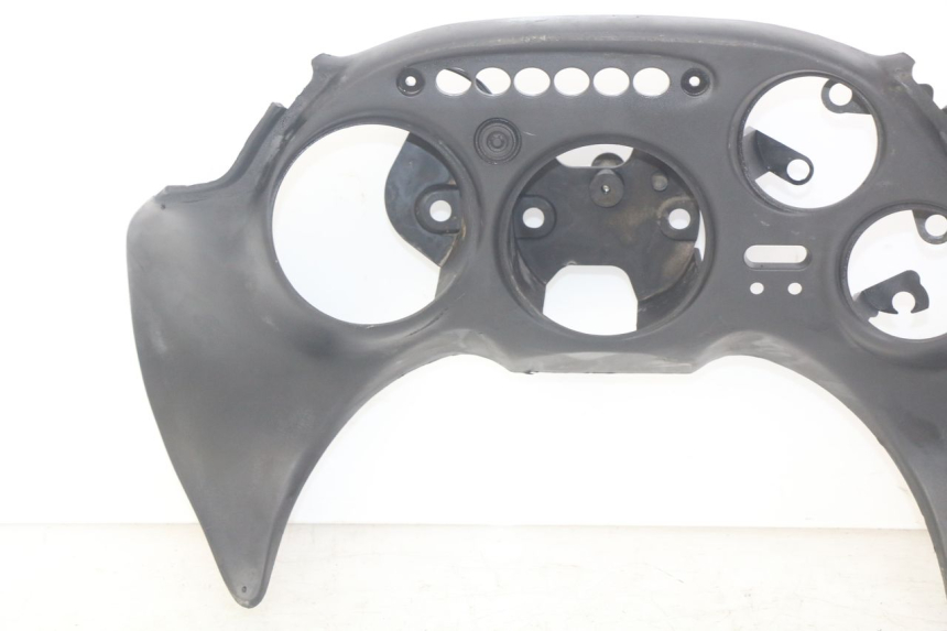 photo de OBUDOWA LICZNIKA TRIUMPH SPRINT ST 955 (1999 - 2001) - Punkty mocowania