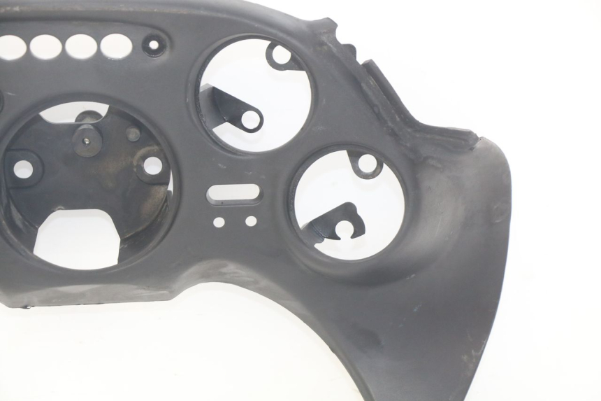 photo de OBUDOWA LICZNIKA TRIUMPH SPRINT ST 955 (1999 - 2001) - Stan powierzchni