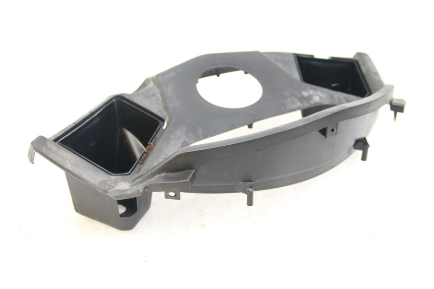 photo de OBUDOWA LICZNIKA RAZZO STEED 125 (2012 - 2018) - Zbliżenie techniczne