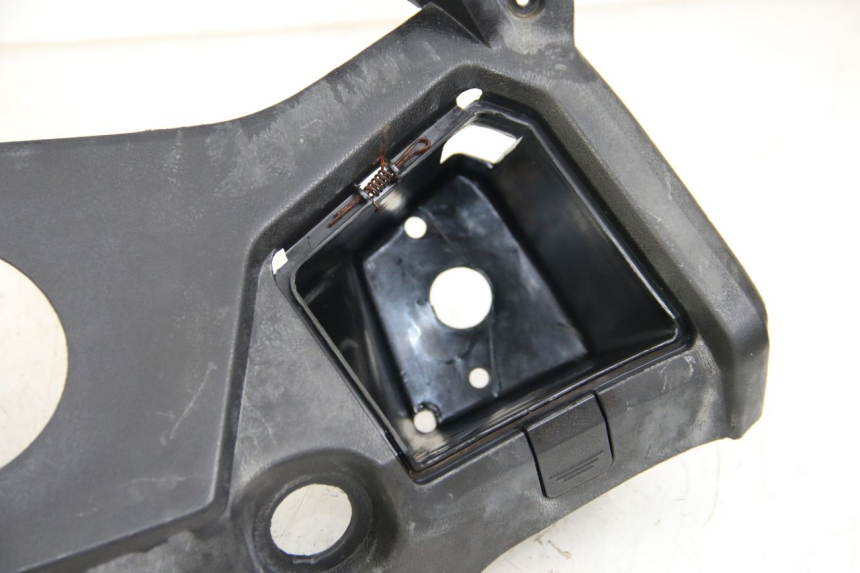 photo de OBUDOWA LICZNIKA RAZZO STEED 125 (2012 - 2018) - Stan powierzchni