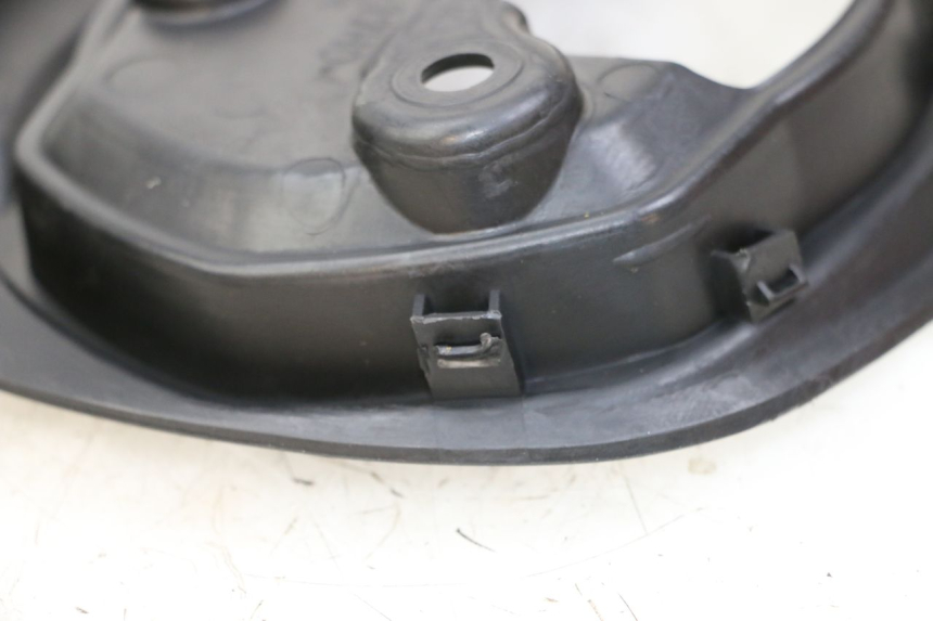 photo de OBUDOWA LICZNIKA SUZUKI GSX F GSXF 650 (2007 - 2015) - Zoom stanu zużycia