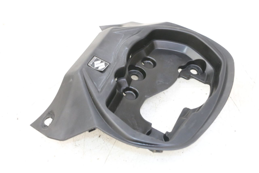 photo de OBUDOWA LICZNIKA SUZUKI GSX F GSXF 650 (2007 - 2015) - Stan powierzchni