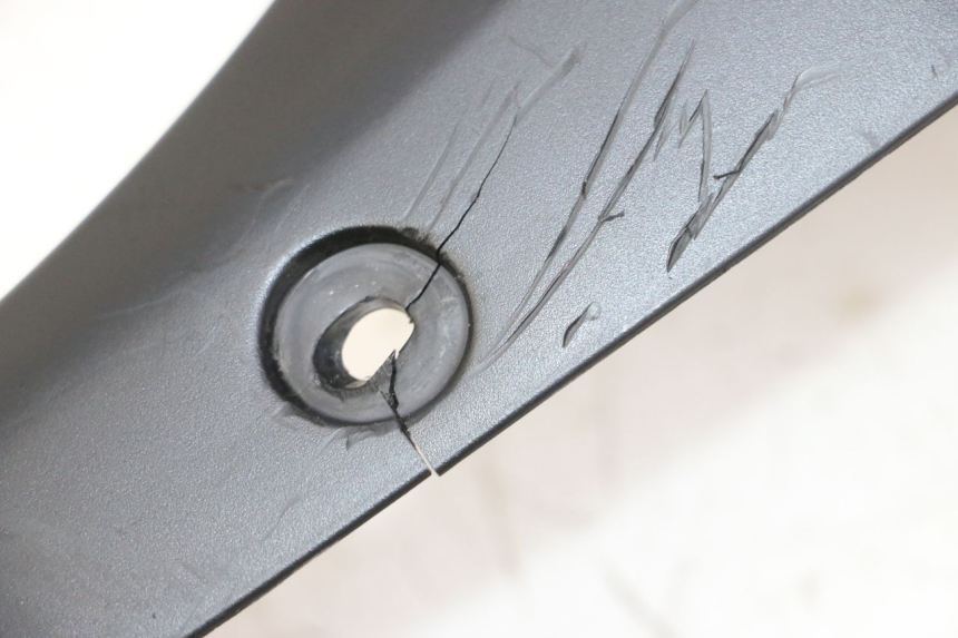 photo de OBUDOWA LICZNIKA YAMAHA TDM ABS 900 (2002 - 2014) - Szczegół części