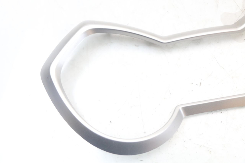 photo de OBUDOWA LICZNIKA YAMAHA XMAX X-MAX ABS 125 (2017 - 2020) - Szczegół części