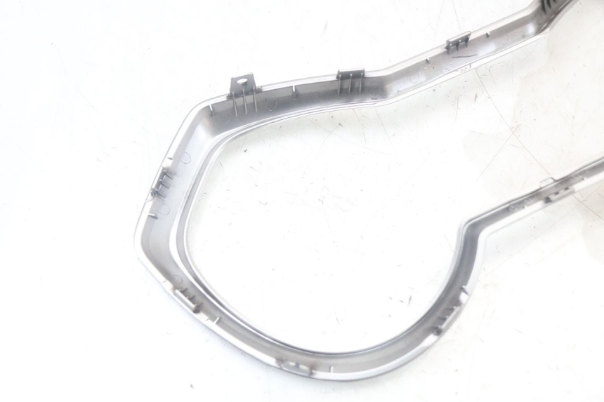 photo de OBUDOWA LICZNIKA YAMAHA XMAX X-MAX ABS 125 (2017 - 2020) - Widok ogólny