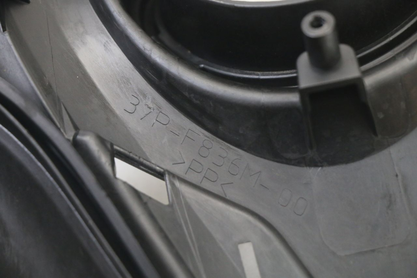 photo de OBUDOWA LICZNIKA YAMAHA X-MAX XMAX 125 (2010 - 2013) - Widok ogólny