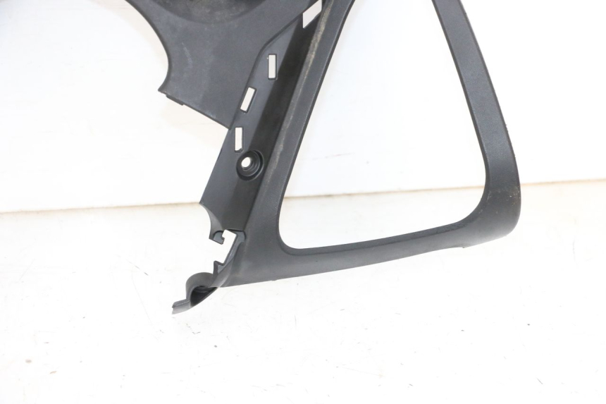 photo de OBUDOWA LICZNIKA YAMAHA X-MAX XMAX 125 (2010 - 2013) - Widok z bliska