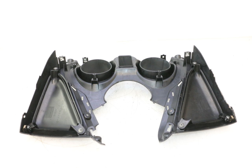 photo de OBUDOWA LICZNIKA YAMAHA X-MAX XMAX 125 (2010 - 2013) - Zbliżenie techniczne
