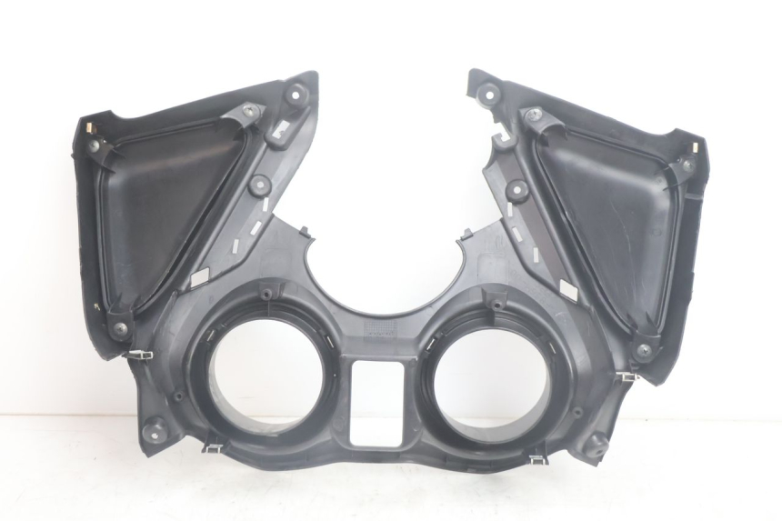 photo de OBUDOWA LICZNIKA YAMAHA X-MAX XMAX 125 (2010 - 2013) - Zbliżenie techniczne