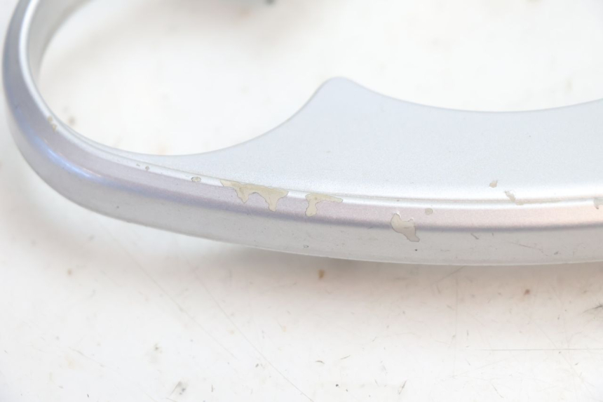 photo de OBUDOWA LICZNIKA YAMAHA YP MAJESTY 125 (2007 - 2010) - Zoom stanu zużycia