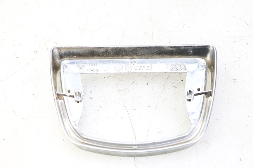 photo de OBUDOWA ŚWIATŁA TYLNEGO PIAGGIO LXV 4T 50 (2009 - 2013) - Szczegół części