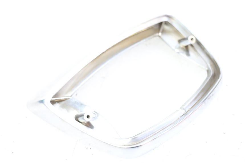 photo de OBUDOWA ŚWIATŁA TYLNEGO PIAGGIO VESPA LX 2T 50 (2005 - 2013) - Widok główny