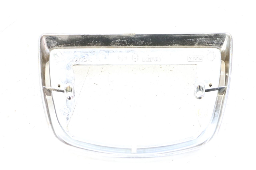 photo de OBUDOWA ŚWIATŁA TYLNEGO PIAGGIO VESPA LX 2T 50 (2005 - 2013) - Szczegół części