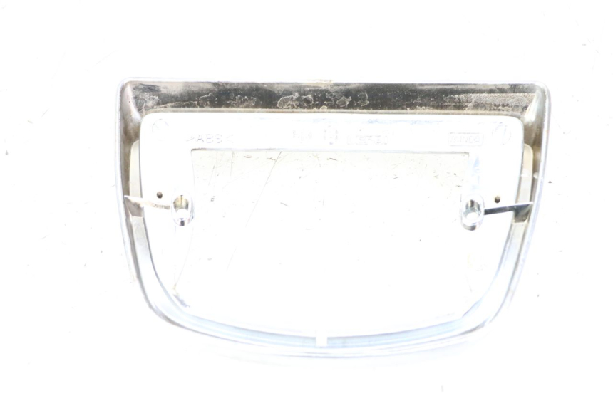 photo de OBUDOWA ŚWIATŁA TYLNEGO PIAGGIO VESPA LX 2T 50 (2005 - 2013) - Zbliżenie techniczne