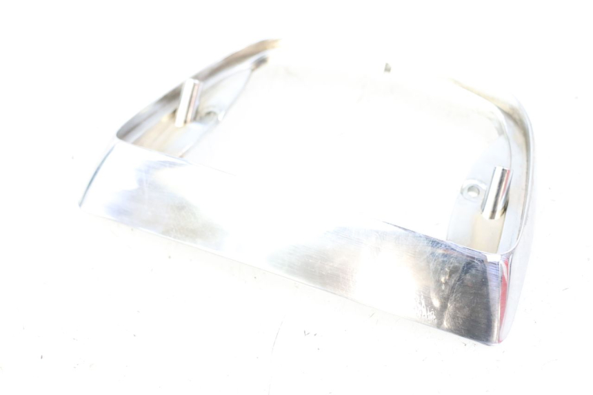 photo de OBUDOWA ŚWIATŁA TYLNEGO PIAGGIO VESPA LX 2T 50 (2005 - 2013) - Punkty mocowania