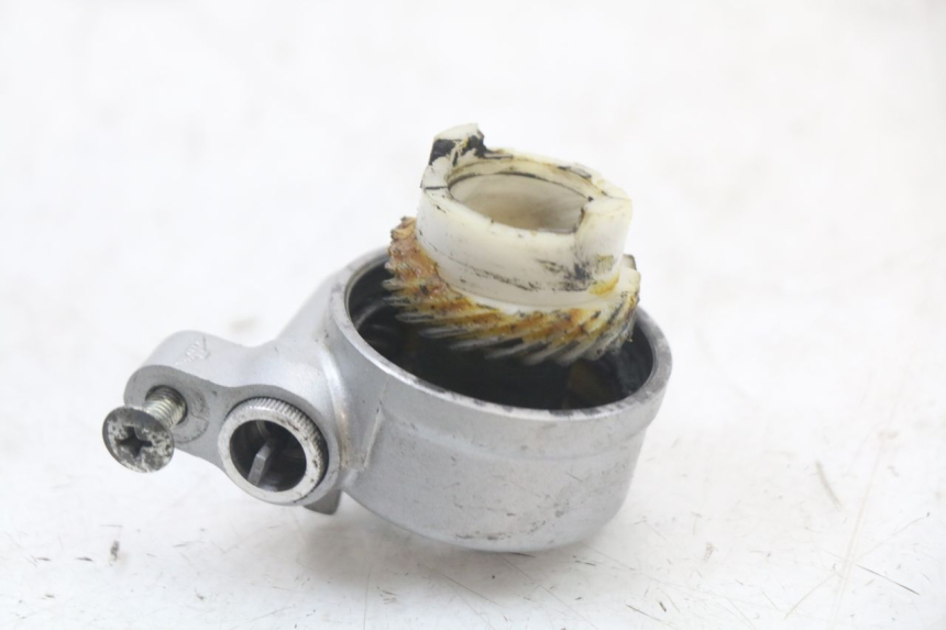 photo de Napęd licznikowy HONDA NES AROBASE 125 (2000 - 2003) - Inny kąt widzenia