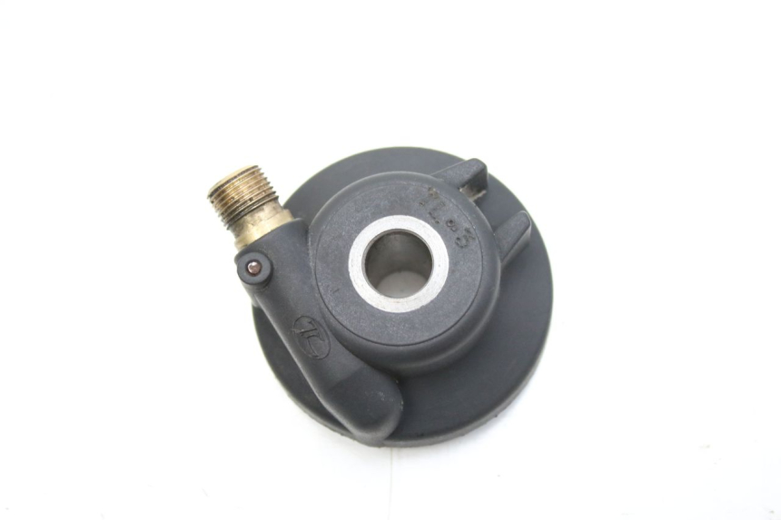 photo de Napęd licznika PEUGEOT KISBEE 4T 50 (2010 - 2017) - Zoom stanu zużycia