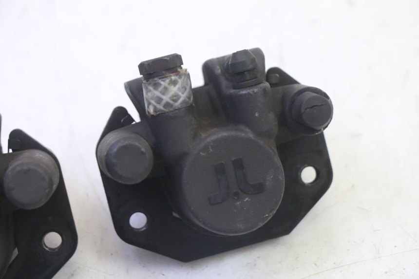 photo de ZACISK HAMULCA TYLNEGO QUADRO 4 4D 350 (2015 - 2018) - Zoom stanu zużycia