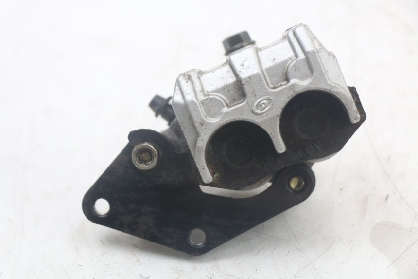 photo de ZACISK HAMULCA TYLNEGO JONWAY AZTRAL 125 (2008 - 2017) - Inny kąt widzenia