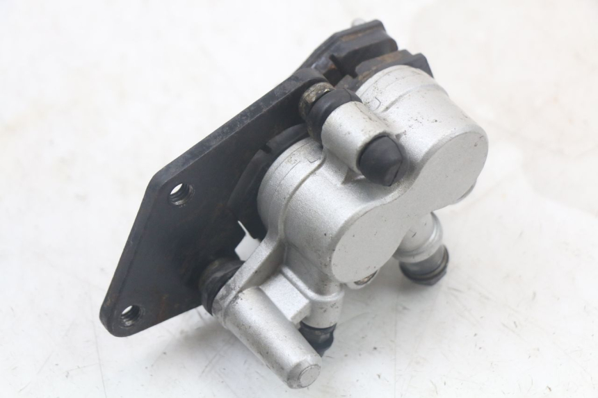 photo de ZACISK HAMULCA TYLNEGO JONWAY AZTRAL 125 (2008 - 2017) - Zbliżenie techniczne