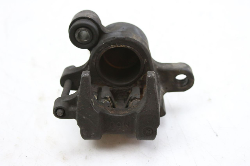 photo de ZACISK HAMULCA TYLNEGO HONDA CBF 500 (2004 - 2007) - Zbliżenie techniczne