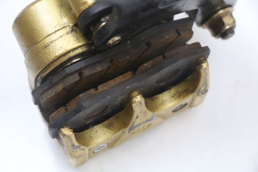 photo de ZACISK HAMULCA TYLNEGO CCR DIRT BIKE 125 - Zbliżenie techniczne