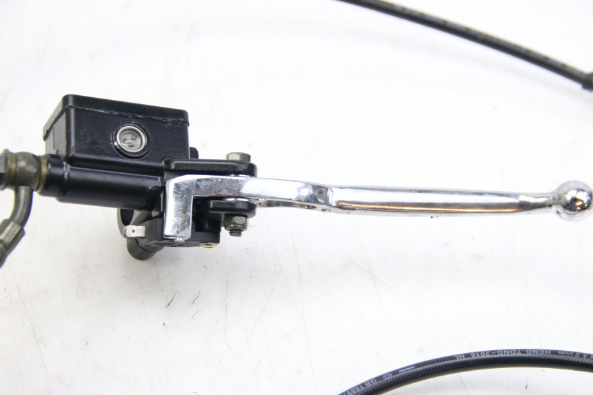 photo de ZACISK HAMULCA TYLNEGO EFUN E2GO 1 (2017 - 2021) - Inny kąt widzenia