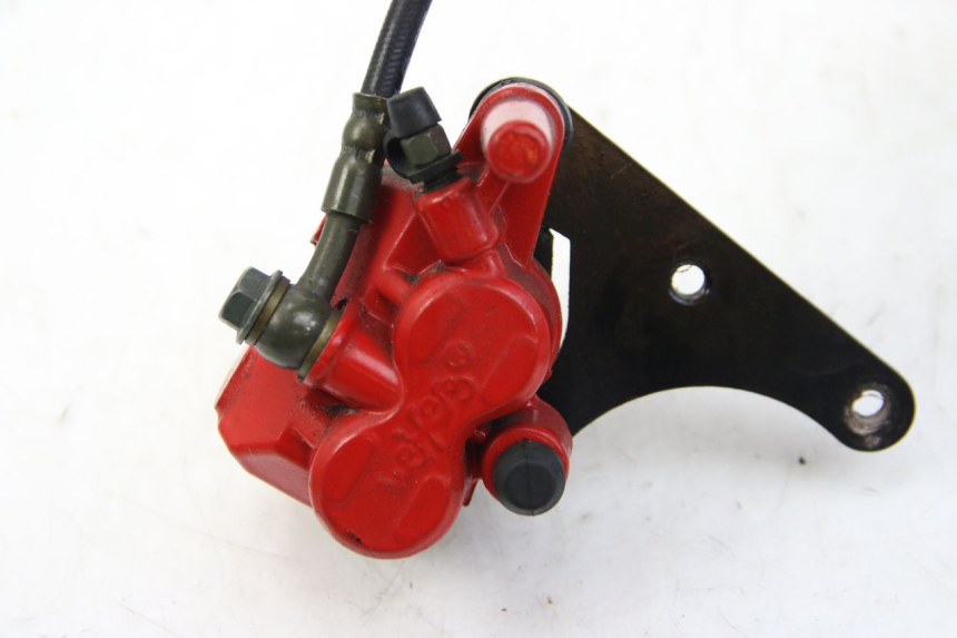 photo de ZACISK HAMULCA TYLNEGO EFUN E2GO 1 (2017 - 2021) - Zbliżenie techniczne