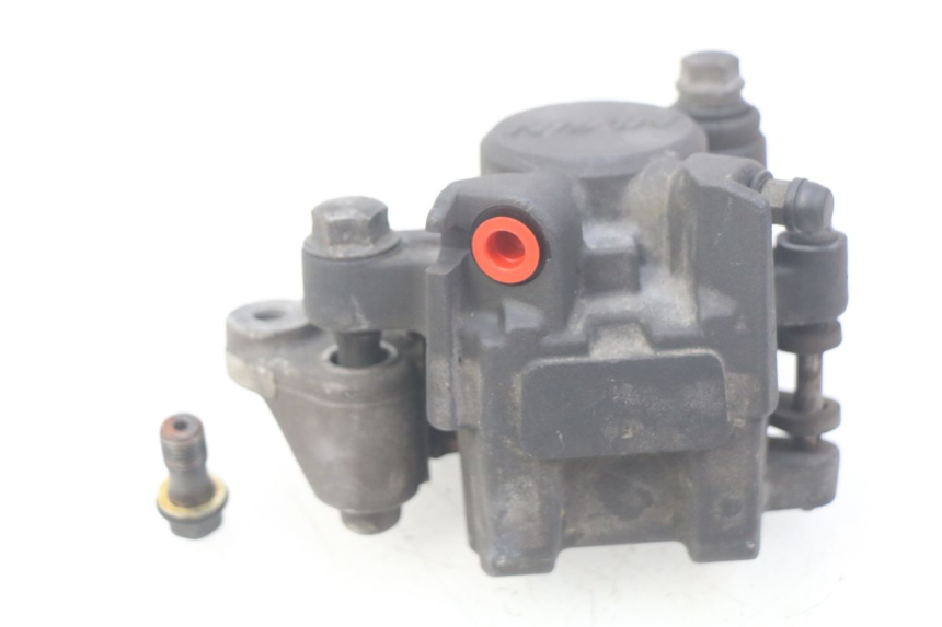 photo de ZACISK HAMULCA TYLNEGO HONDA FES PANTHEON 125 (2003 - 2007) - Zbliżenie techniczne