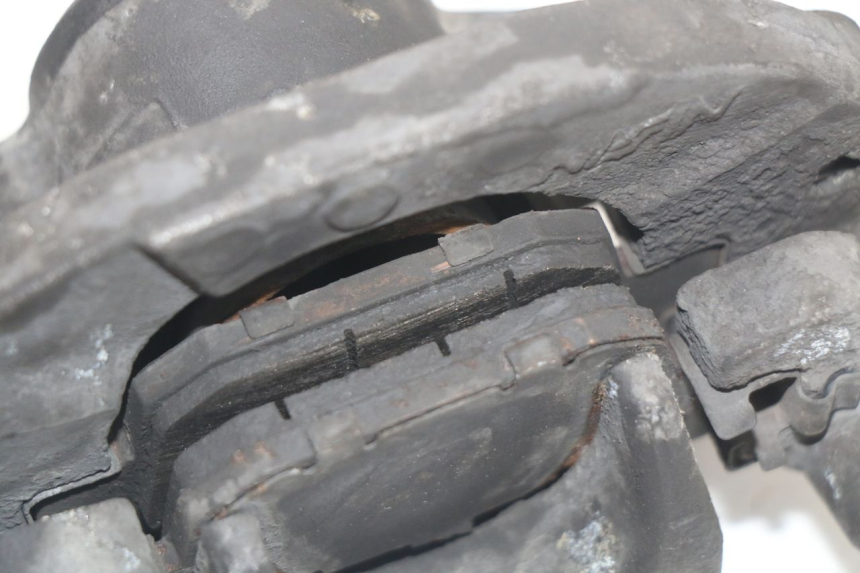 photo de ZACISK HAMULCA TYLNEGO HONDA FES S-WING SWING 125 (2007 - 2015) - Punkty mocowania