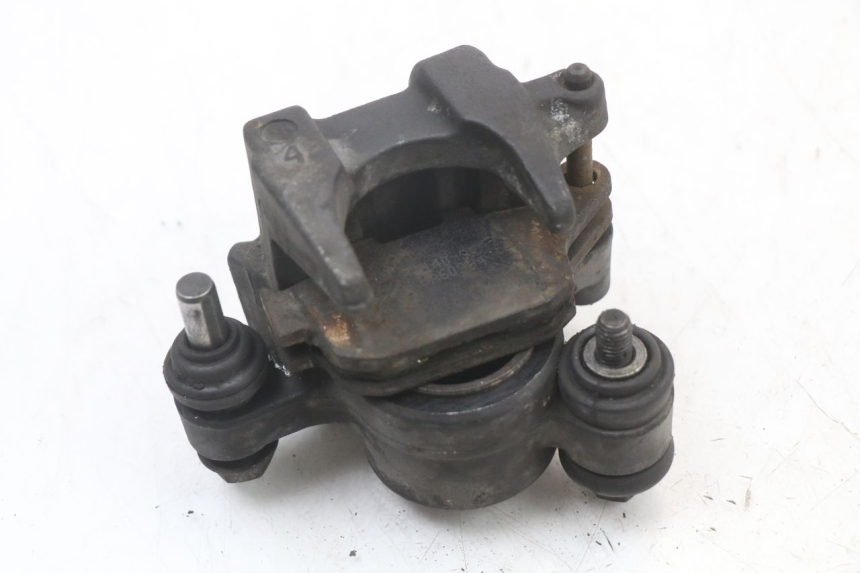 photo de ZACISK HAMULCA TYLNEGO HONDA NTV DEAUVILLE 650 (1998 - 2001) - Zbliżenie techniczne