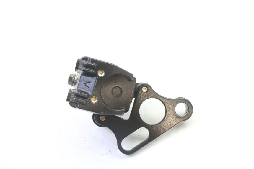 photo de ZACISK HAMULCA TYLNEGO APOLLO RFZ 125 - Zbliżenie techniczne