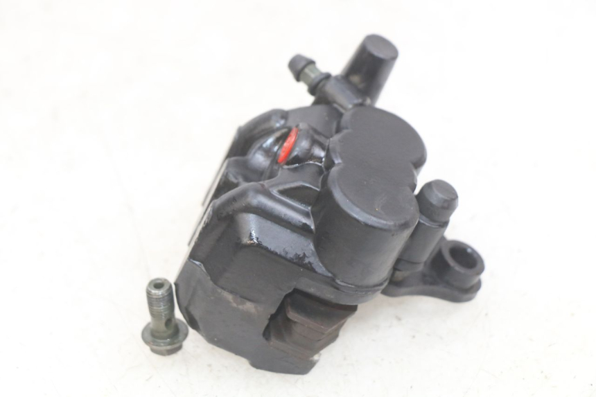 photo de ZACISK HAMULCA TYLNEGO YAMASAKI ROADSTER 50 (2013 - 2018) - Inny kąt widzenia