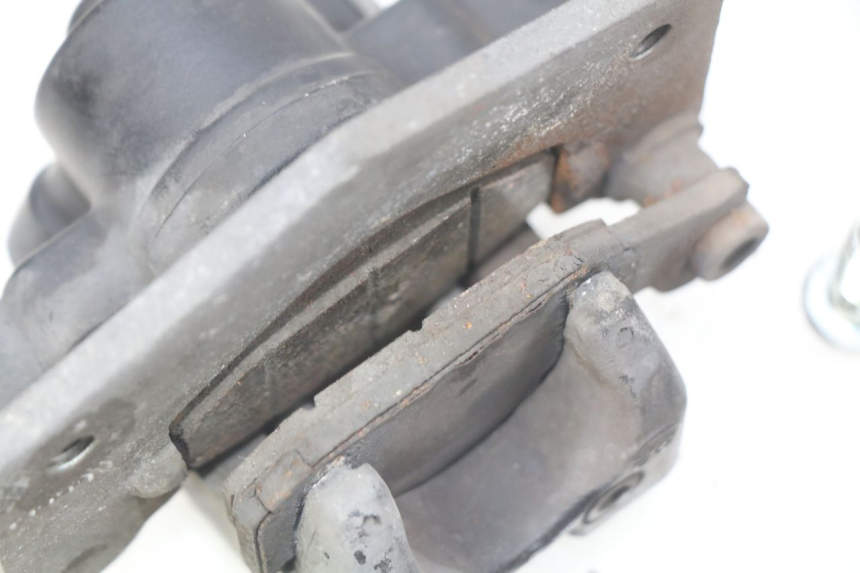 photo de ZACISK HAMULCA TYLNEGO SUZUKI SIXTEEN 125 (2008 - 2010) - Szczegół części