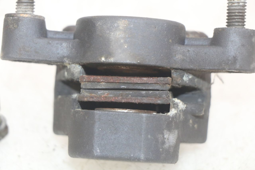 photo de ZACISK HAMULCA TYLNEGO PEUGEOT SPEEDFIGHT LC 50 (1996 - 2002) - Zoom stanu zużycia