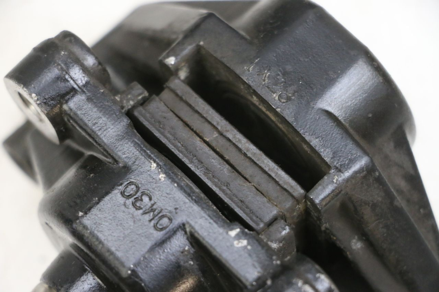 photo de ZACISK HAMULCA TYLNEGO PEUGEOT TWEET PRO EFI 4T 50 (2021 - 2022) - Zoom stanu zużycia