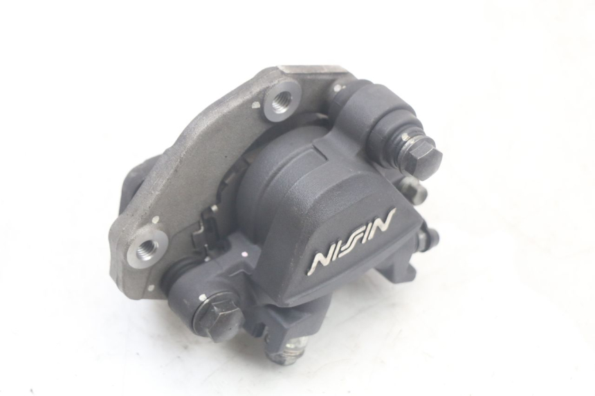 photo de ZACISK HAMULCA TYLNEGO KAWASAKI VERSYS ABS 650 (2015 - 2018) - Zbliżenie techniczne