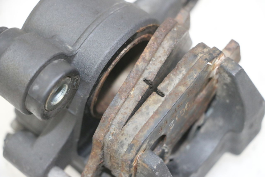 photo de ZACISK HAMULCA TYLNEGO YAMAHA XJ6 ABS 600 (2008 - 2016) - Inny kąt widzenia