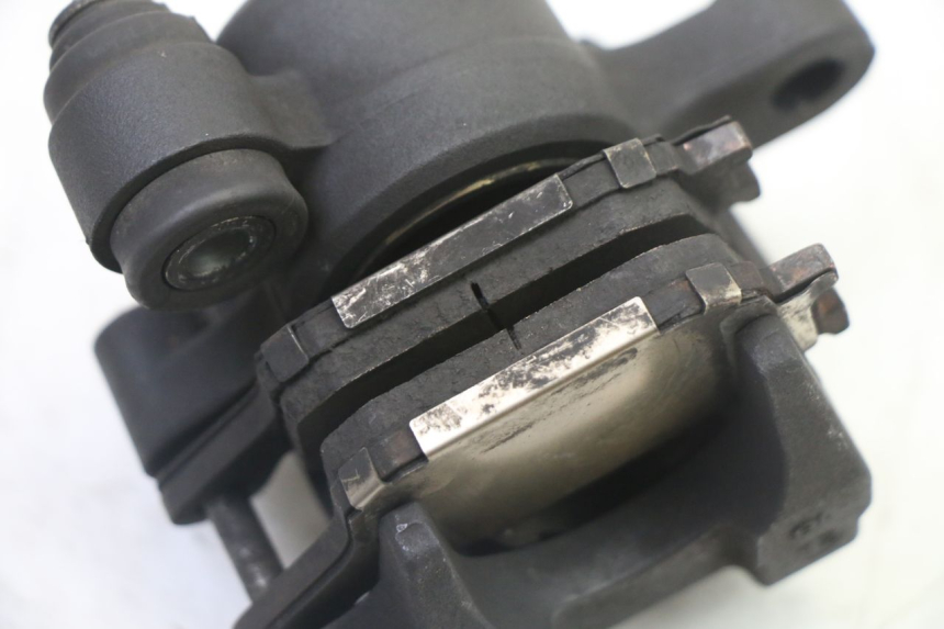 photo de ZACISK HAMULCA TYLNEGO YAMAHA XJ6 ABS 600 (2008 - 2016) - Punkty mocowania