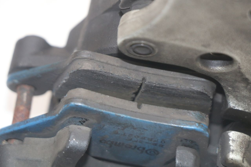 photo de ZACISK HAMULCA TYLNEGO YAMAHA XT X 660 (2004 - 2016) - Stan powierzchni